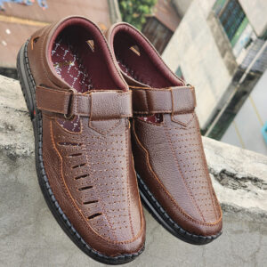Genuine Sacchi Leather Code: 35C