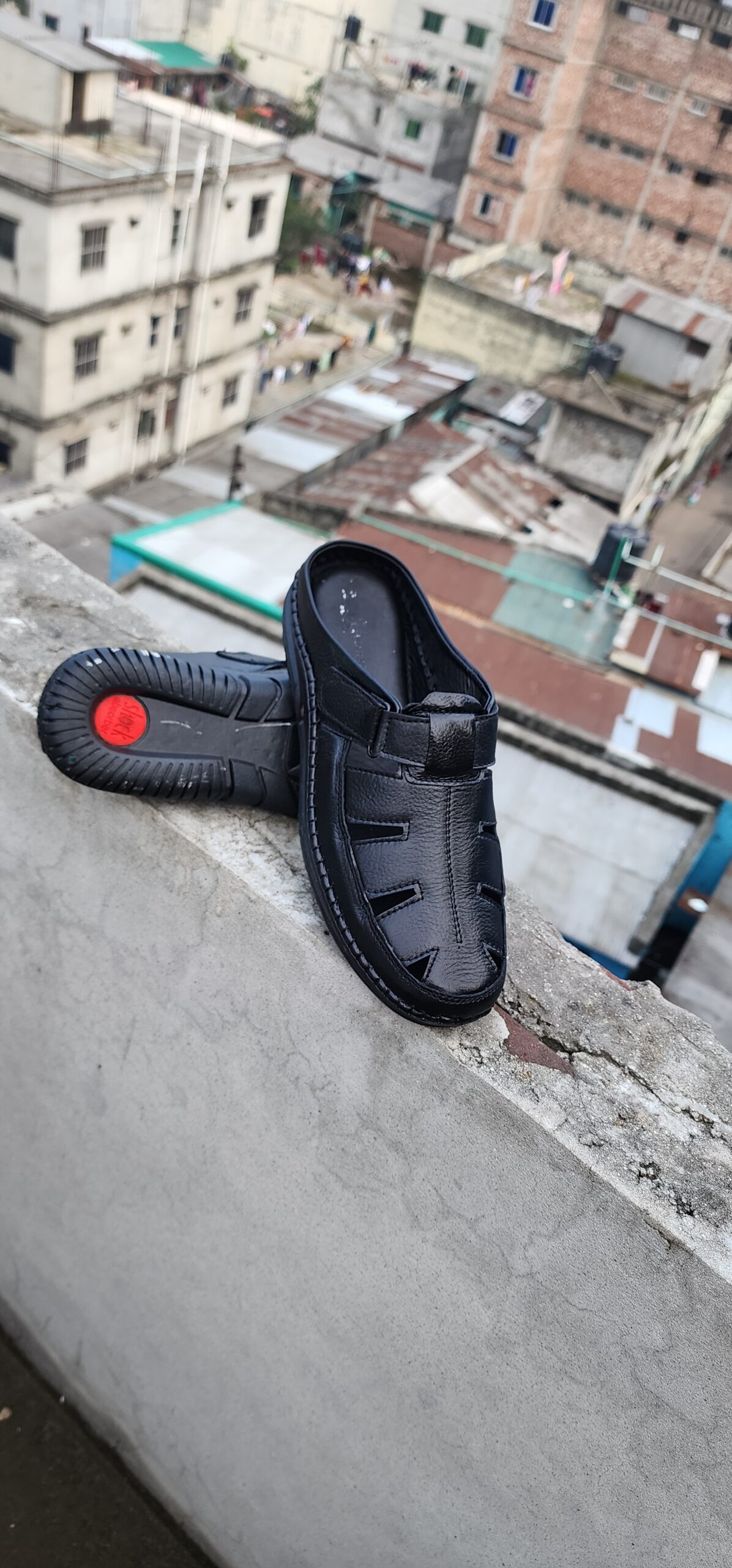 Genuine Sacchi Leather Code: 36B - Image 2