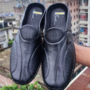 Genuine Sacchi Leather Code: 75B