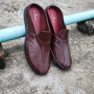 Genuine Sacchi Leather Code: 75C